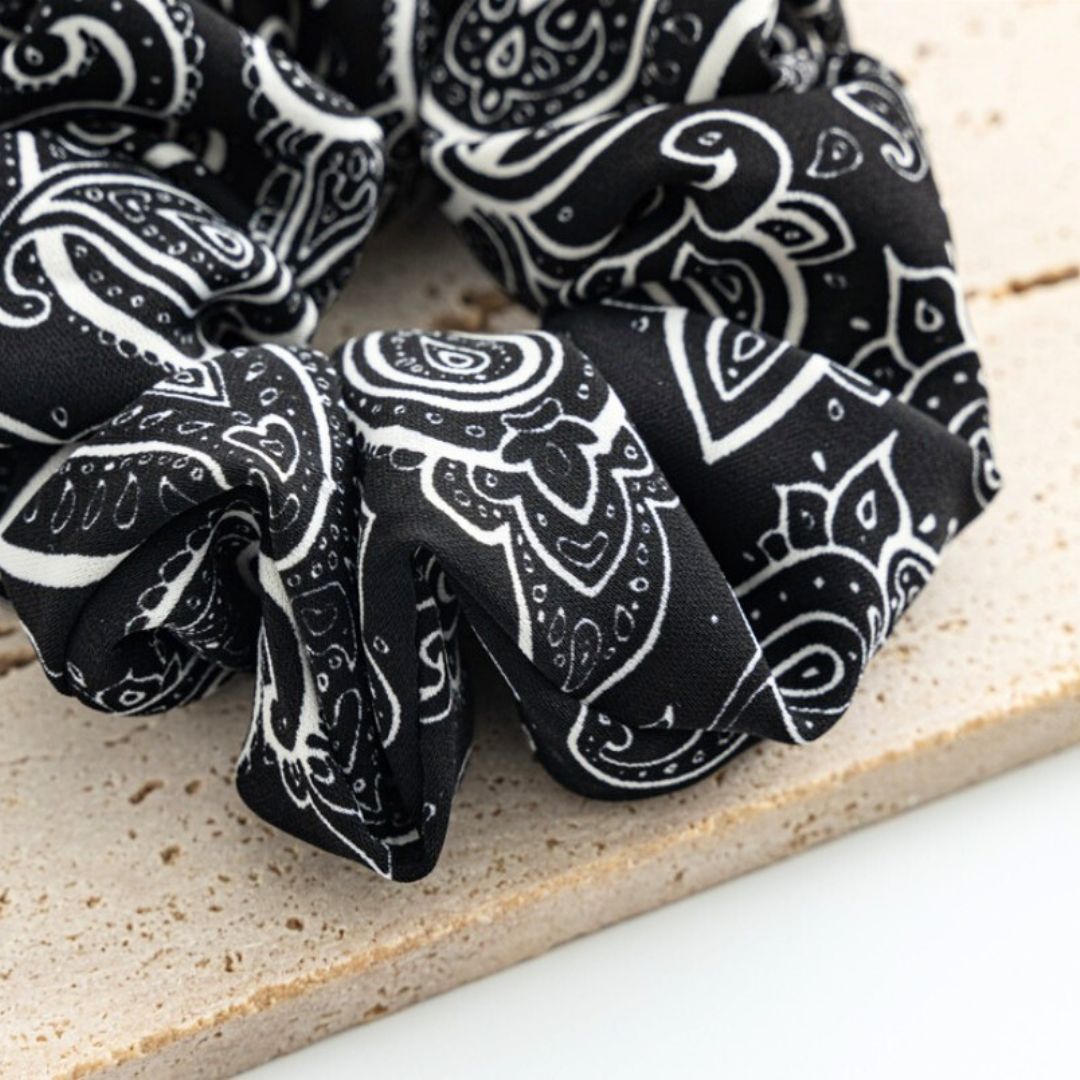 10CM WHITE PAISLEY PRINT SHEER CHIFFON SCRUNCHIES
