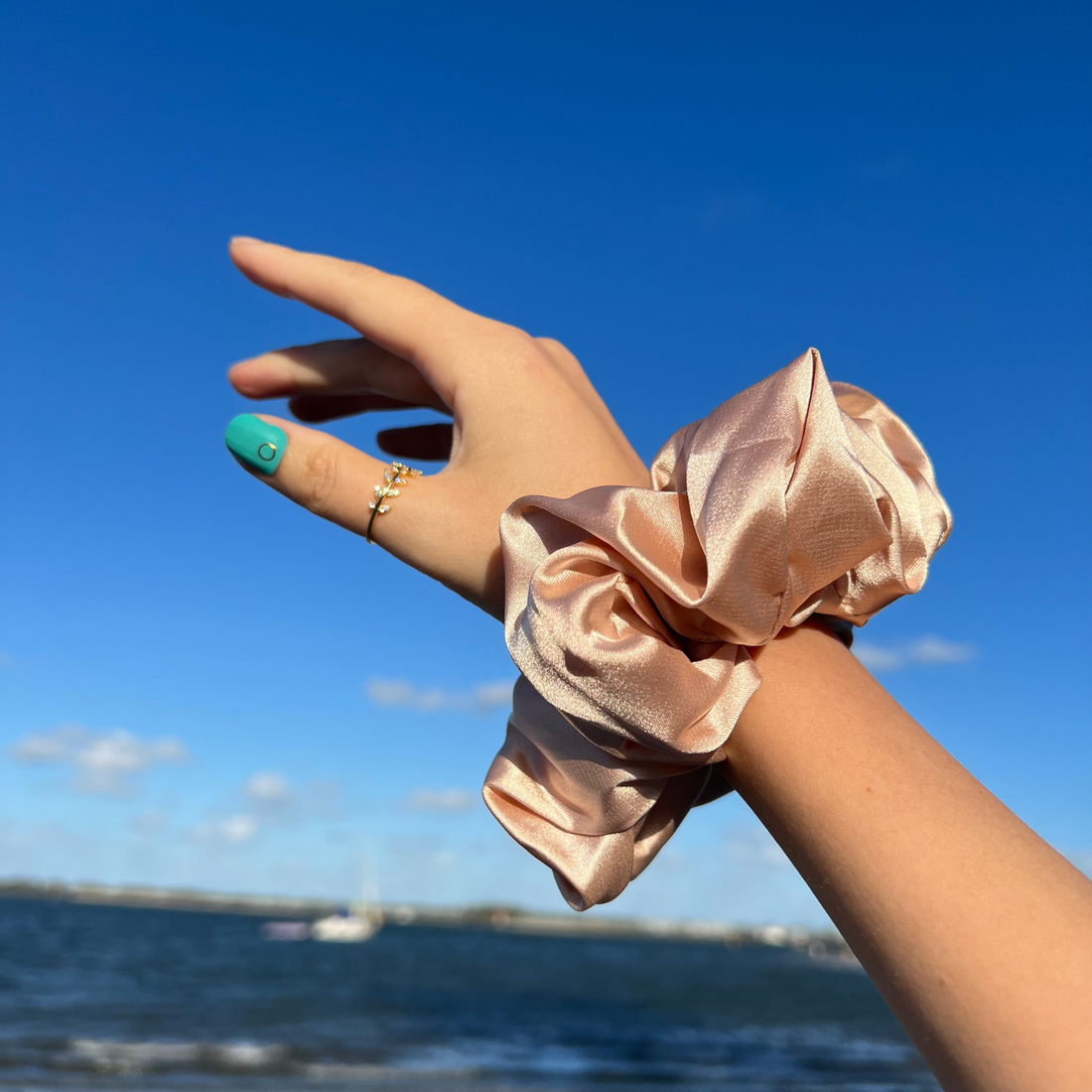 15CM PINK OVERSIZE LARGE SCRUNCHIES SILK SATIN ELASTIC HAIR BANDS ROPE TIE PONYTAIL